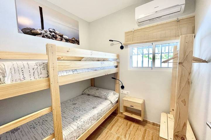 Chalet pour 12 personnes, avec jardin à L'Ametlla de Mar - 4