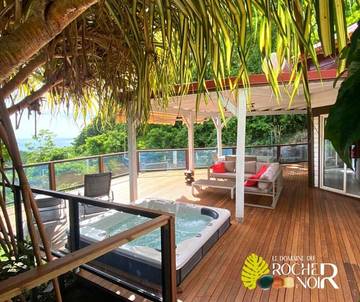 Lodge pour 2 personnes, avec piscine ainsi que jacuzzi et jardin en Guadeloupe