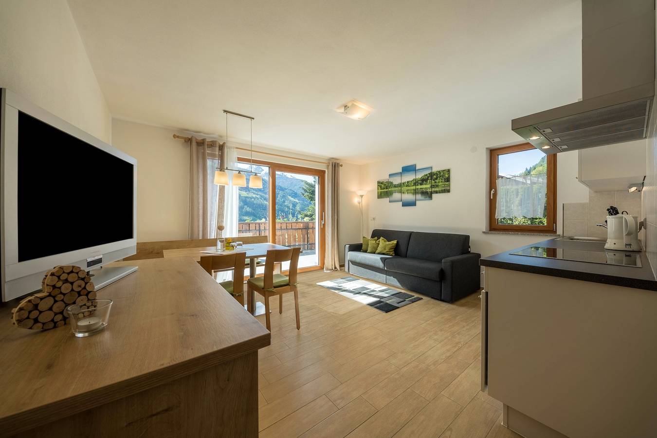 Ganze Wohnung, Gemütliche Ferienwohnung "Pfandlerhof Grün" mit Bergblick, Wlan, Balkon & Garten in St. Martin in Passeier, Passeiertal