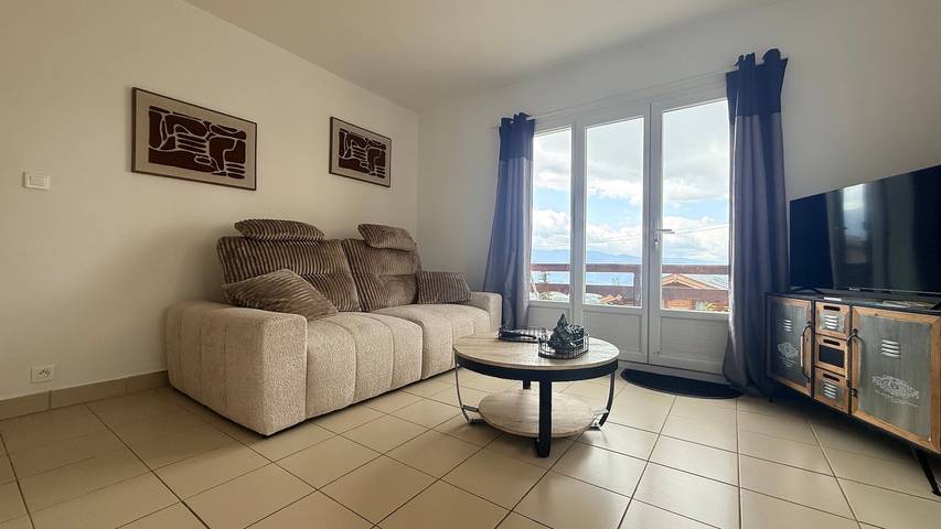 Apartamento entero, Apartamento '4-person' con vistas a la montaña in Font-Romeu-Odeillo-Via, Parque Natural Regional de los Pirineos Catalanes