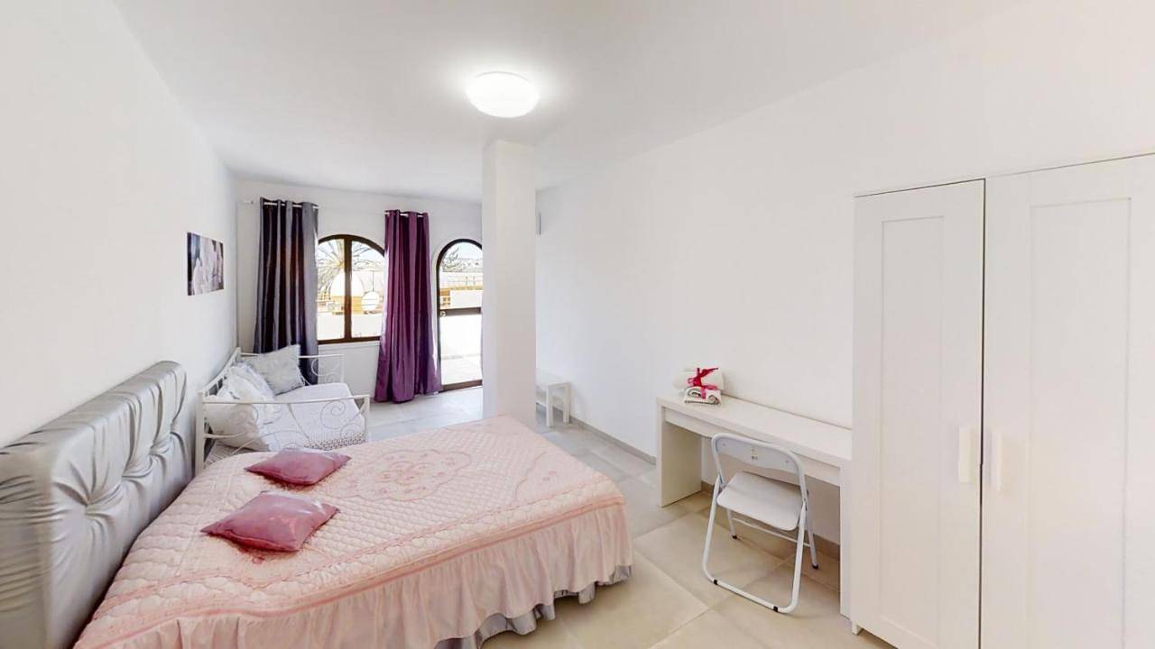 Triple Room with Private Bathroom in Maspalomas, San Bartolomé de Tirajana