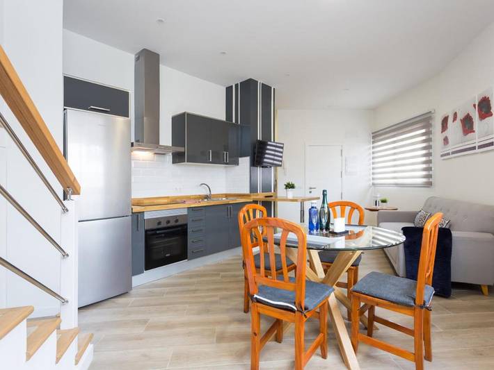 Ferienwohnung für 4 Personen, mit Terrasse in La Caleta de Interián