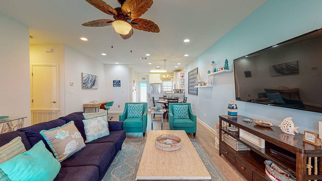 Ganze Wohnung, Shared Pool, Golf Cart Accessible, Ground Floor in Port Aransas, Mustang Island