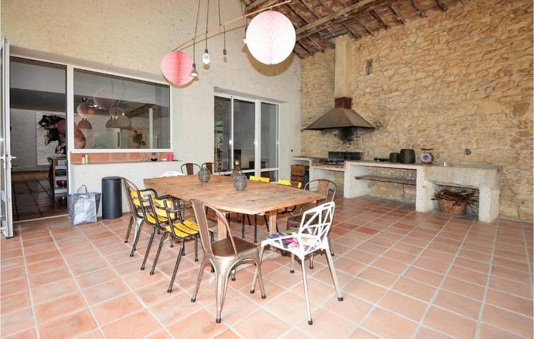 Location de vacances pour 12 personnes, avec piscine, animaux acceptés à Aigues-Vives - 2
