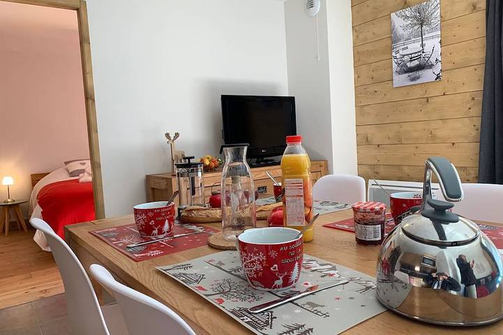 Gîte pour 4 personnes, avec piscine et balcon dans Office De Tourisme De Samoens - 2