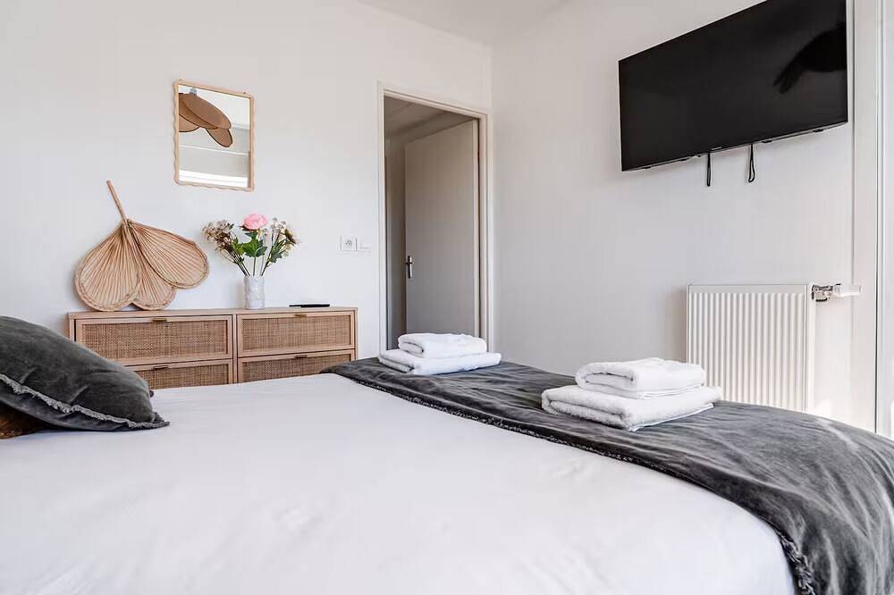 Appartement entier, Appartement lumineux avec grande loggia & parking, proche centre et gare in Bègles, Région de Bordeaux