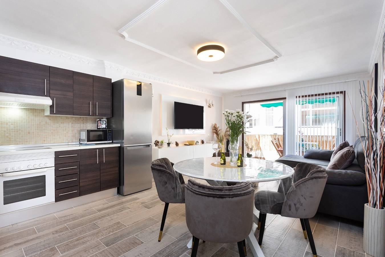 Apartamento entero, Moderno apartamento Centro Medano cerca de la playa con Wi-Fi y balcón in Playa el Médano, Granadilla de Abona