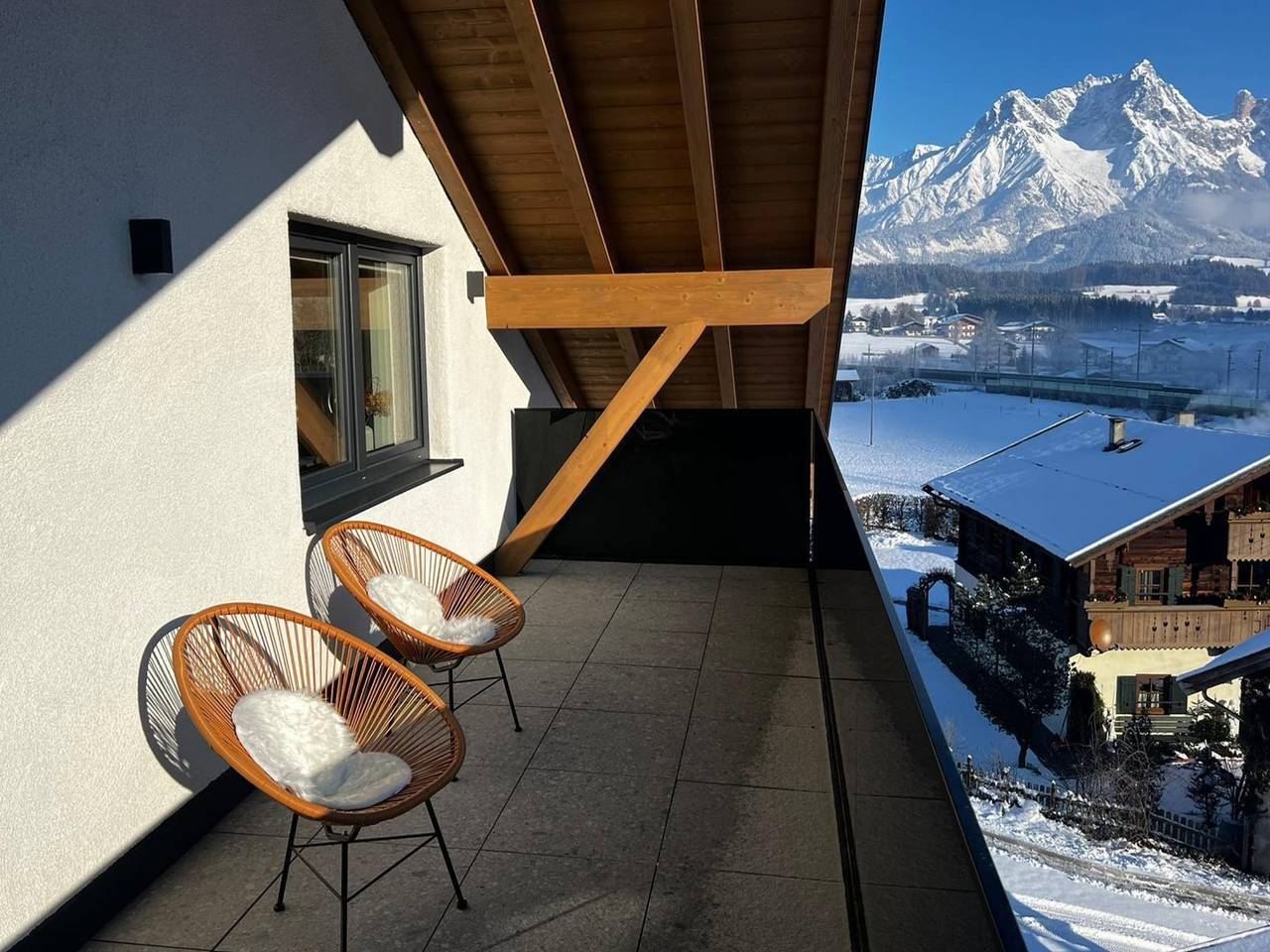 Ganze Wohnung, Dachgeschosswohnung in der Nähe des Skigebiets Kitzsteinhorn in Saalfelden am Steinernen Meer, Pinzgau