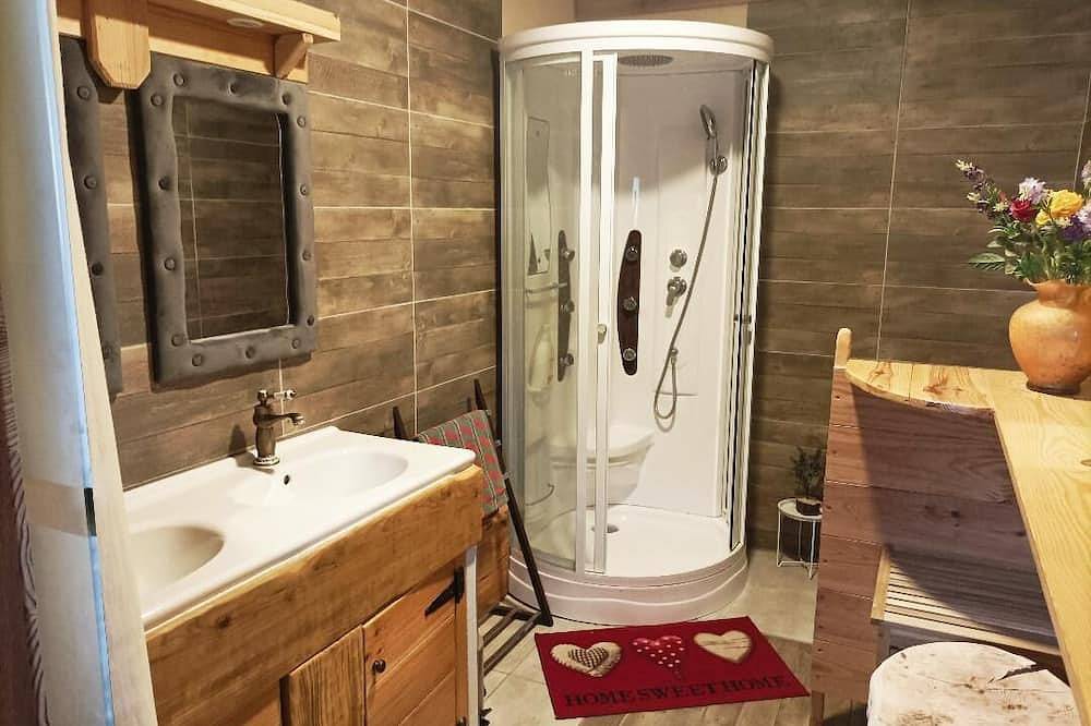 2 Bedroom Private vacation home in Hauteville-Lompnes in Hauteville-Lompnes, Belley