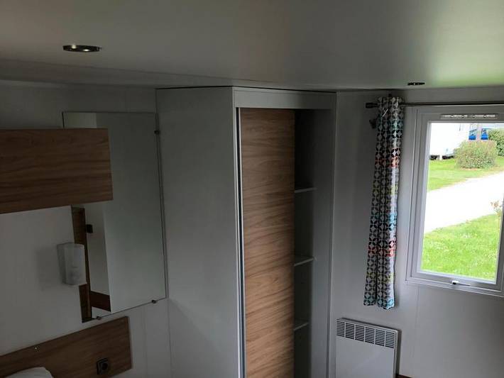 Flower Camping Le Rompval - Mobilheim 4 personen - Komfort 27m² Pmr 2 Zimmer darunter Terrasse + Tv in Bois de Cise, Mers-les-Bains
