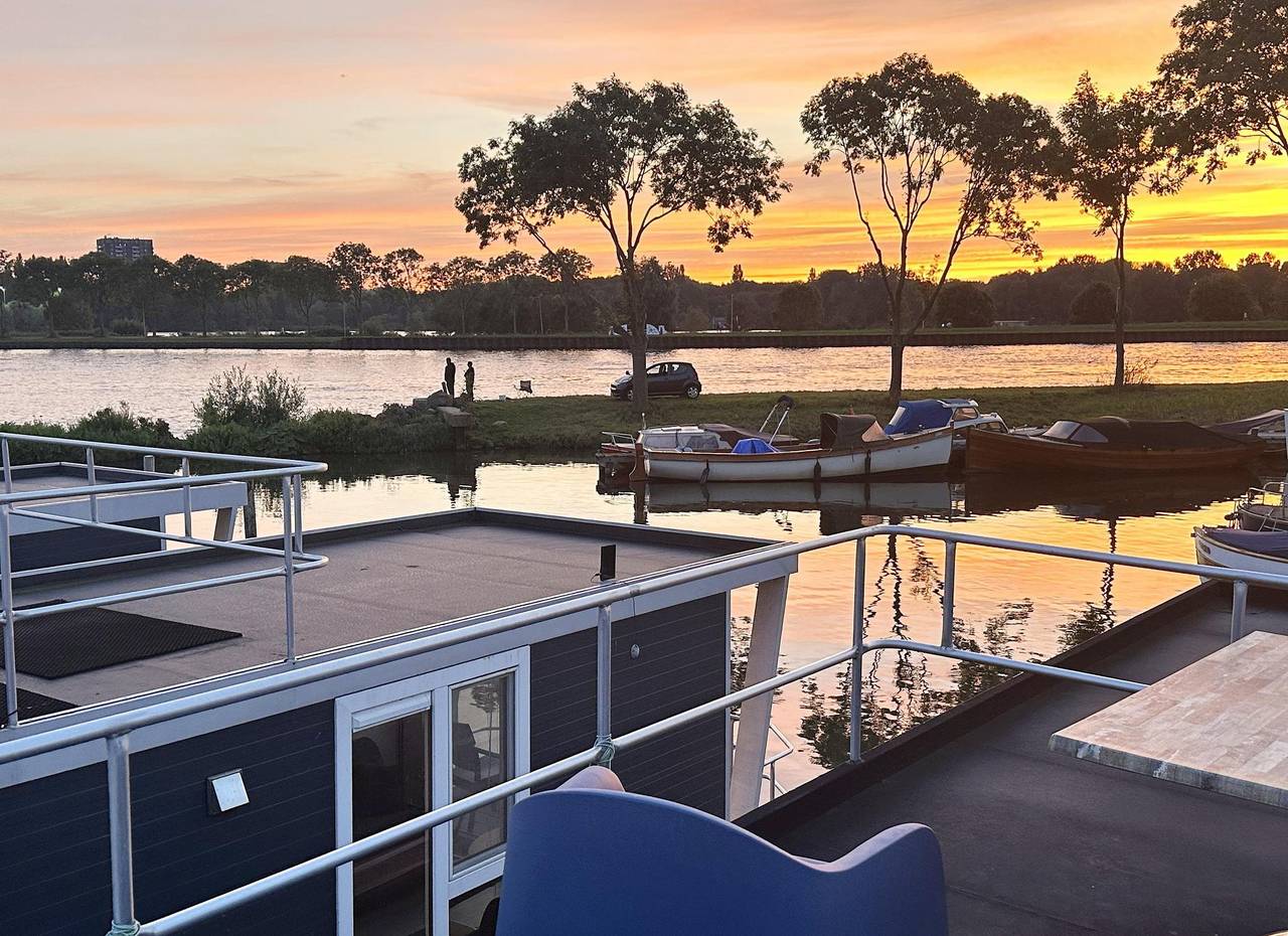 Marina Parcs — Havenlodge met dakterras en balkon (4 pers) Amsterdam in Amsterdam Oost, Nederlandse kust