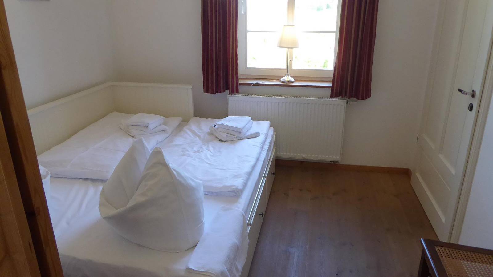 Ganze Ferienwohnung, Hochwertige Ferienwohnung in Gingst mit großem Garten in Gingst, Rügen