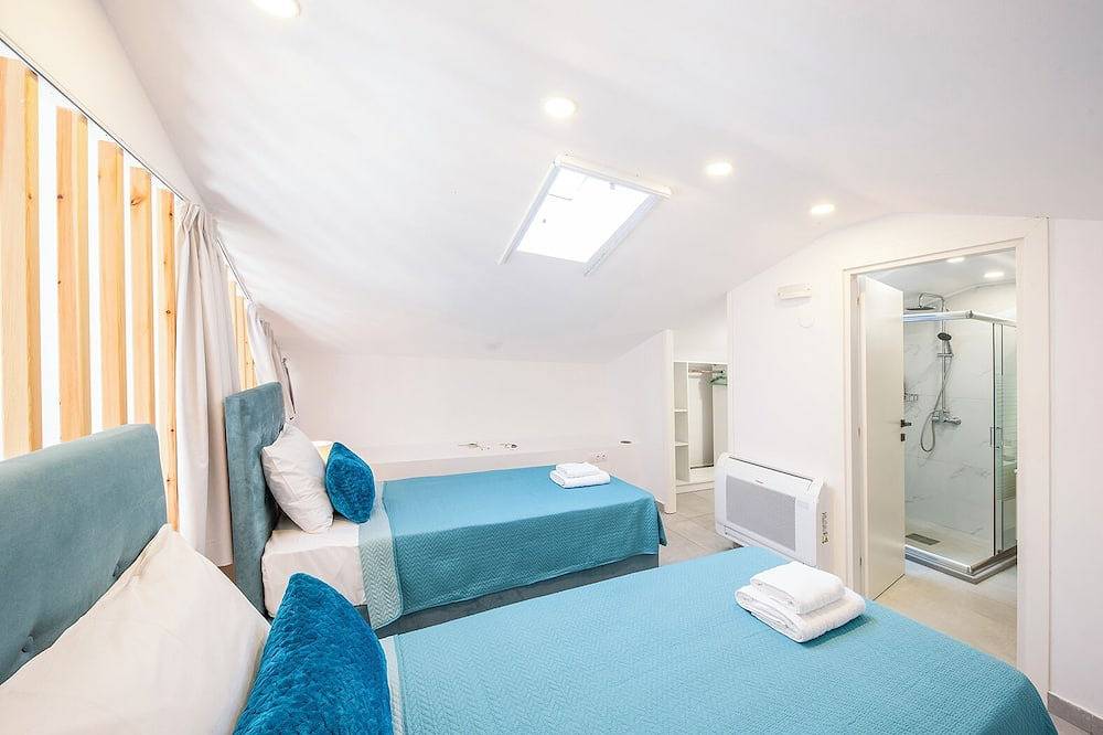 Family Villa Ami - private minigolf, outdoors gym, heated pool - 2min from beach in Roda, Korfu