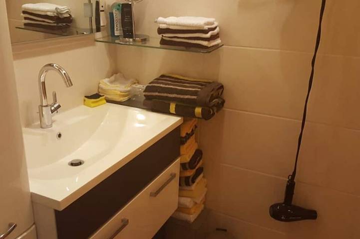Ferienwohnung für 2 Personen, mit Pool und Garten sowie Sauna, mit Haustier - 1