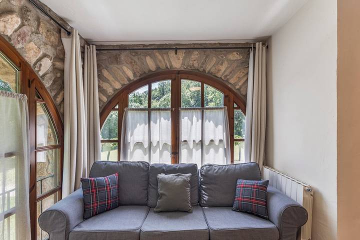 Casa rural para 4 personas, con jardín, Se admiten mascotas en Vall de Vianya - 3