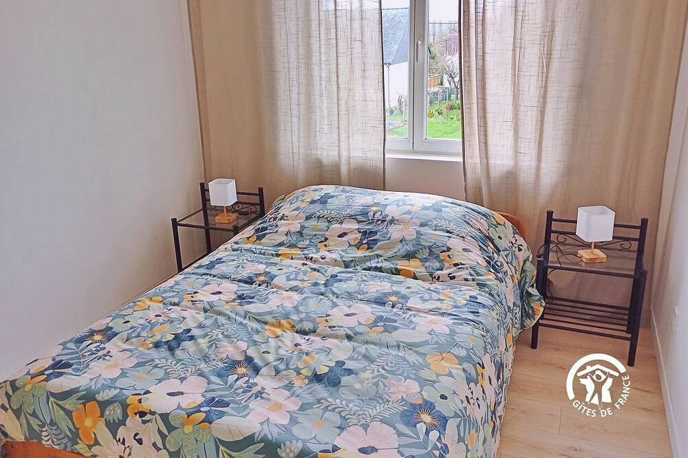 Gîte lumineux à Sainte Suzanne avec jardin, 3 chambres, wifi in Sainte-Suzanne, Mayenne