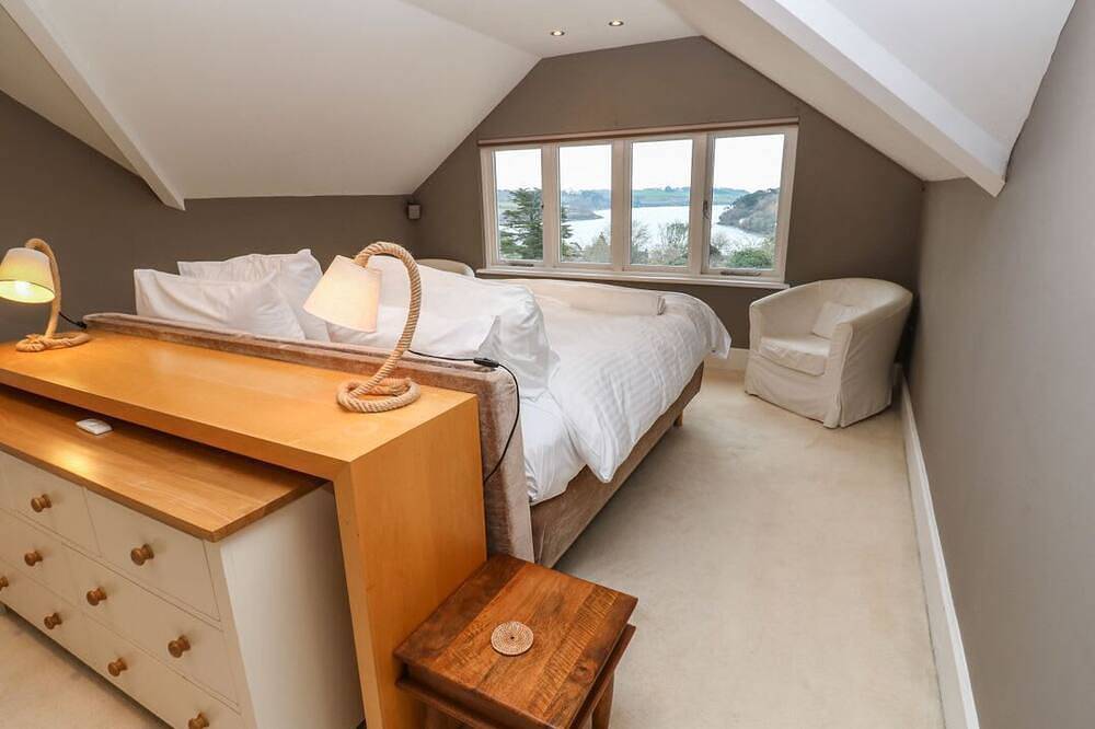 Penarvon House, Helford in Helford, Cornwall