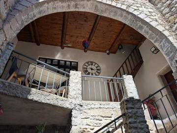 Cottage pour 3 personnes, avec terrasse à Saint-Alban-Auriolles