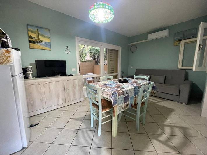 Appartement de vacances pour 4 personnes, avec jardin ainsi que piscine et terrasse