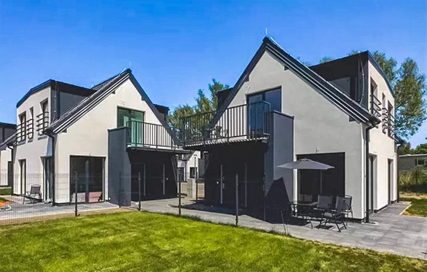 Ganze Ferienwohnung, Ferienwohnung für 5 Personen mit Pool in Trzęsacz, Powiat gryficki