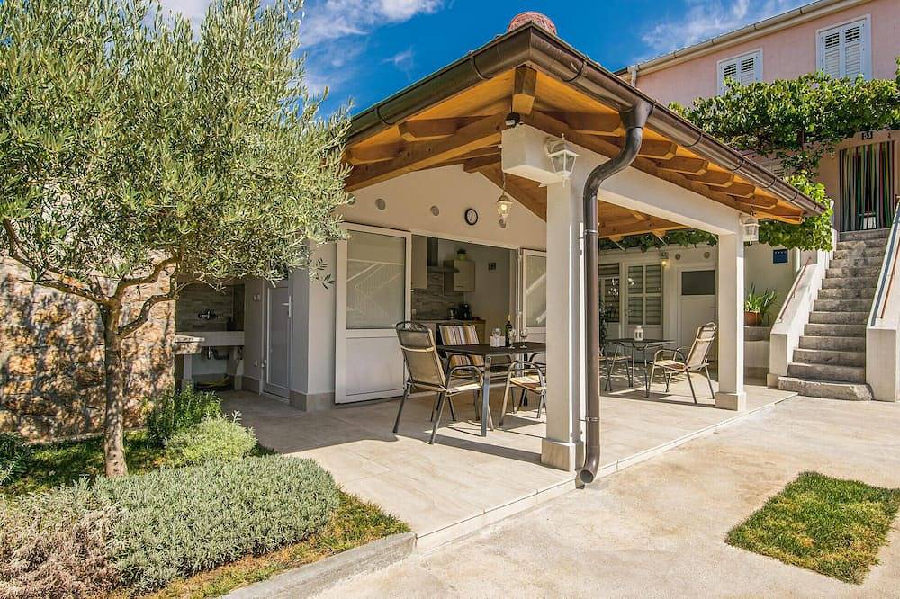 Apartamento inteiro, Alojamento T1 em Krk in Punat, Krk