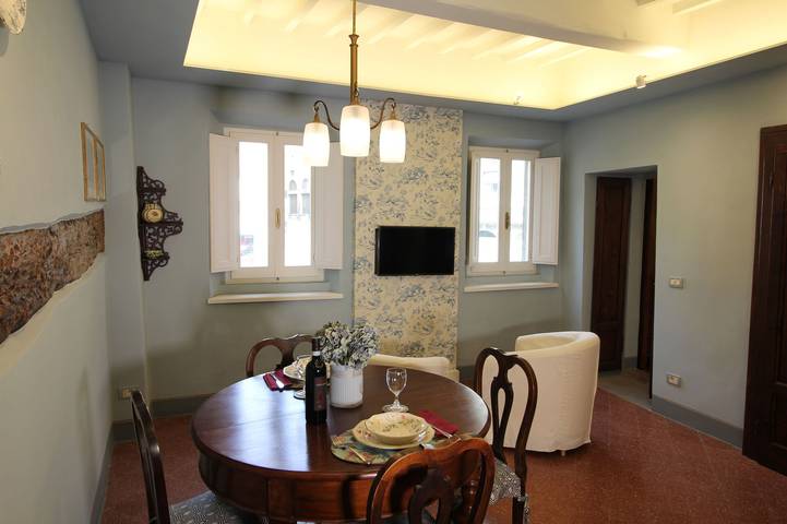 Ganze Wohnung, La Casa sulla Piazza in Cortona, Arezzo Provinz