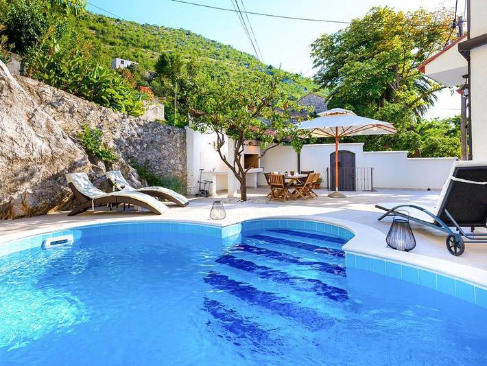 Villa pour 4 personnes, avec jardin à Dubrovnik