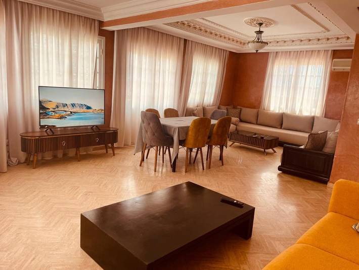 Villa pour 8 personnes, avec jardin