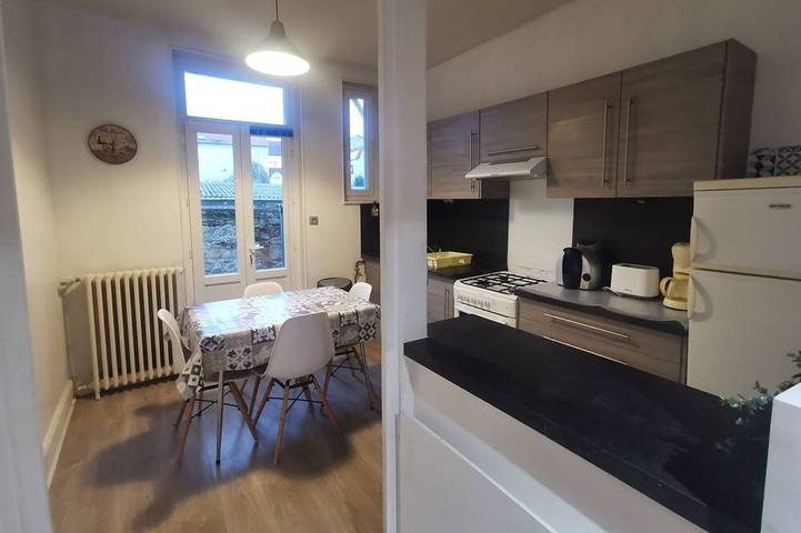 Location de vacances pour 5 personnes, avec Jardin à Vichy