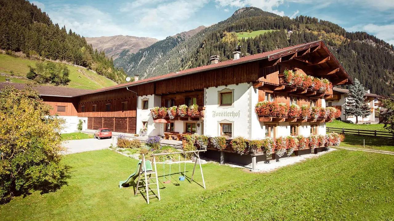 Geheel vakantieappartement, Vakantieappartement voor 2 personen met balkon in Milders, Neustift im Stubaital