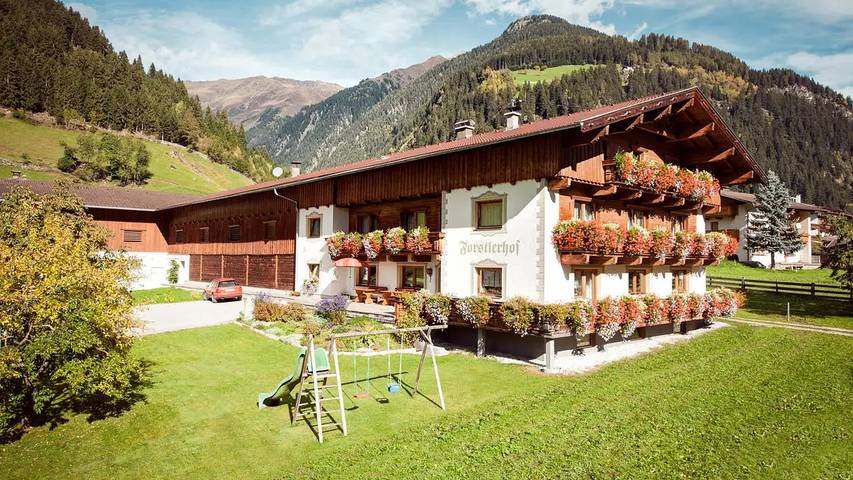 Ferienwohnung für 2 Personen, mit Balkon und Garten sowie Sauna im Stubaital