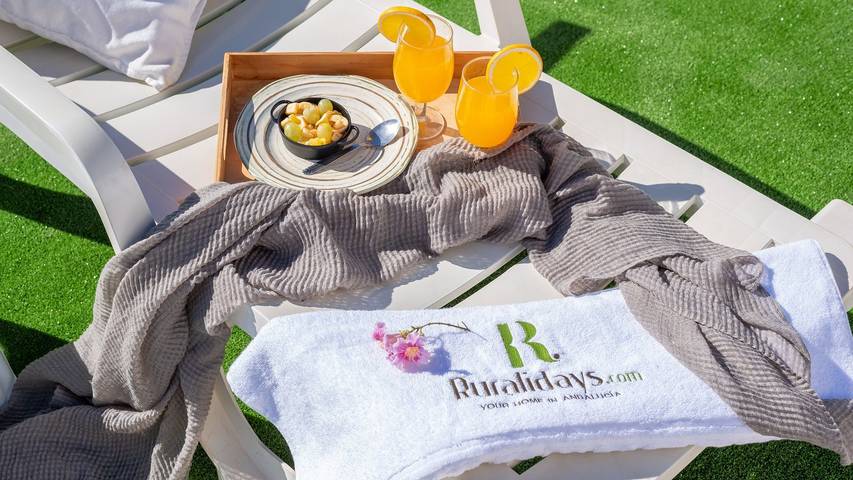 Casa rural para 11 personas, con piscina y balcón/terraza en Almáchar - 2