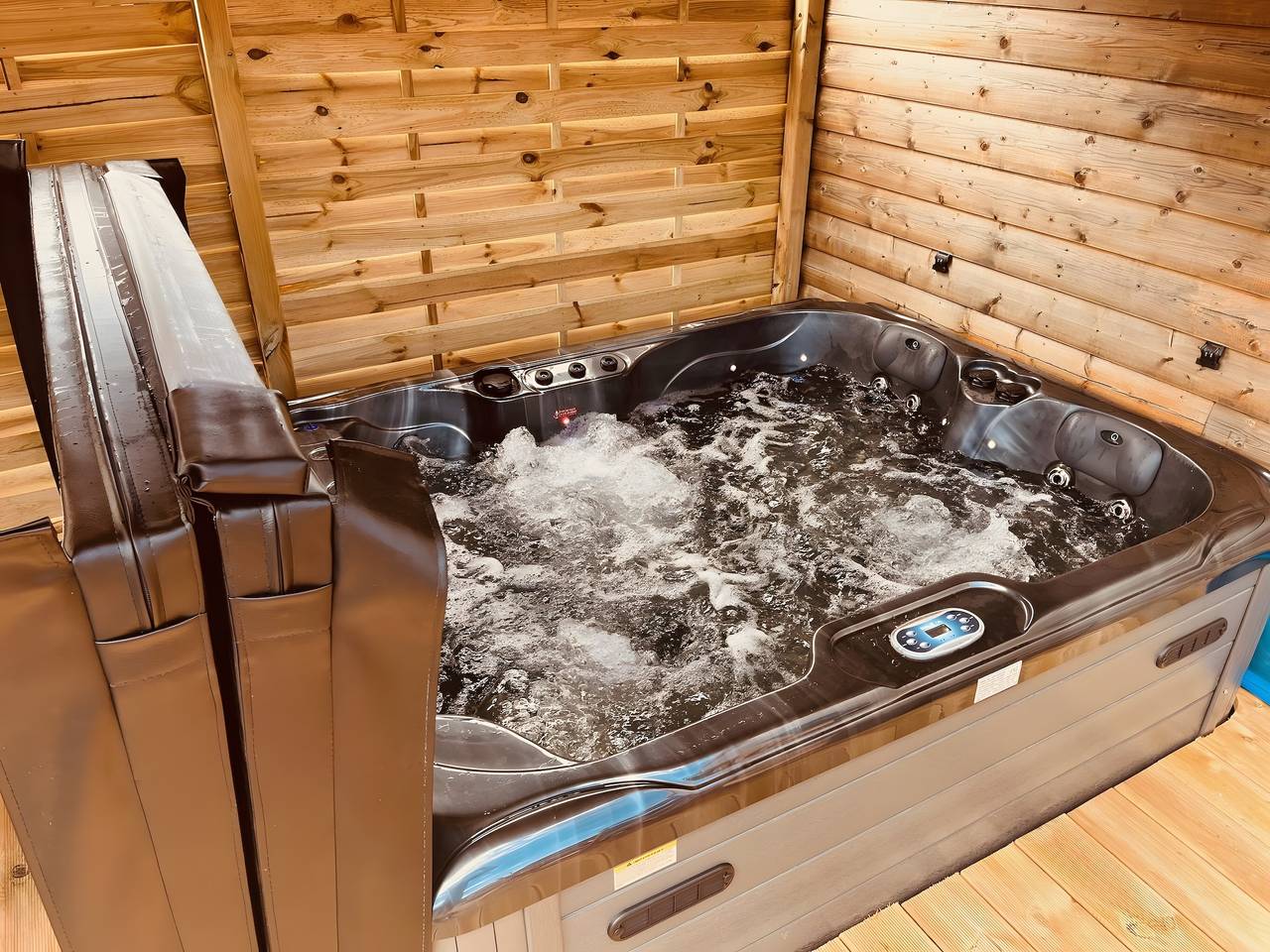 Chalet l'Entékia cerca de Gérardmer con billar y spa privado in Corcieux, Parque natural regional de los Ballons des Vosges