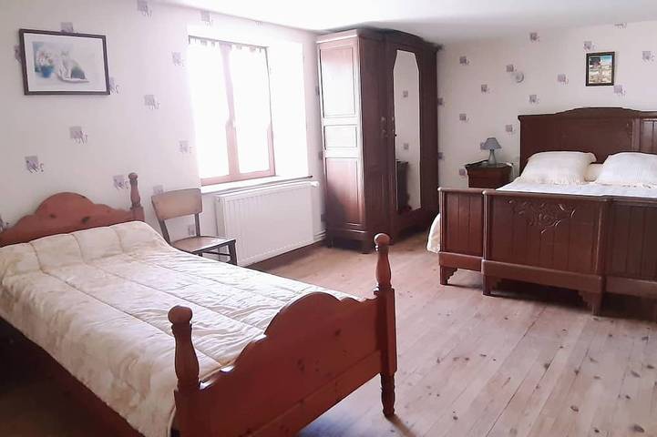 Gîte pour 5 personnes, avec terrasse et jardin à Fougerolles - 2