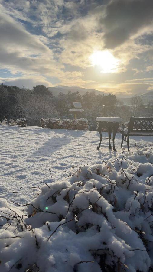 B&b voor 2 personen, with Terras and Tuin as well as Uitzicht and Uitzicht op het meer in Fort William
