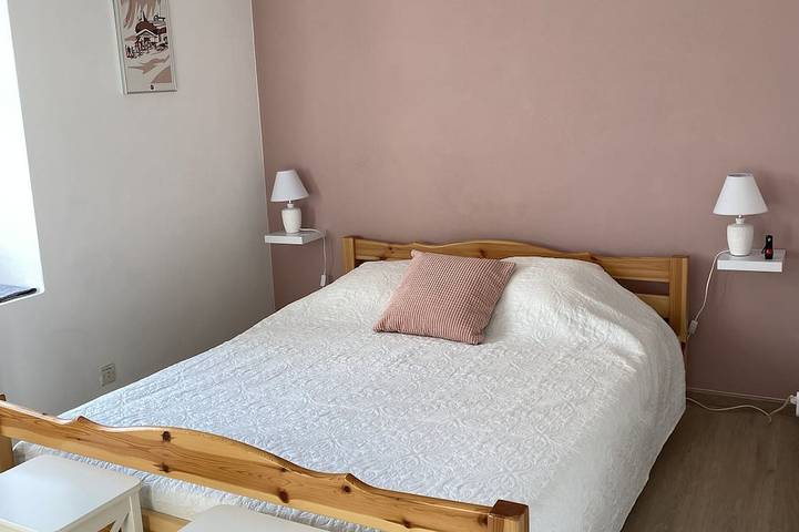 Gîte pour 6 personnes, avec terrasse, animaux acceptés à Morbier - 4