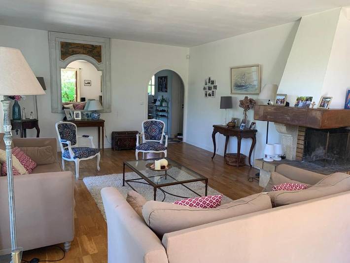 Location de vacances pour 8 personnes, avec vue sur le lac et vue ainsi que piscine et jardin, animaux acceptés à Veyrier-du-Lac - 2