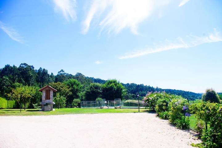 Chalet para 11 personas, con Terraza y Jardín además de Piscina y Vistas en Salnés - 3