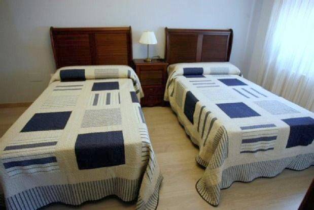 Casa rural para 8 personas, con vistas además de jardín y terraza, Se admiten mascotas en Ribera del Duero - 2