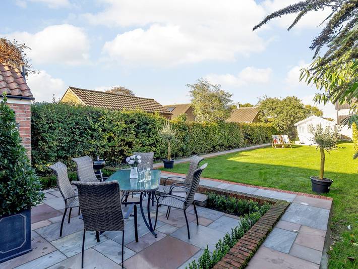 Cottage for 4 people, with garden in Holt