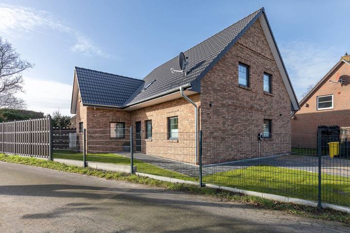 Ferienwohnung für 4 Personen, mit Terrasse und Garten sowie Sauna in Hattstedt