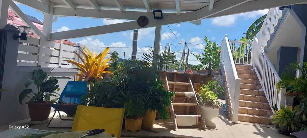 Location de vacances pour 2 personnes, avec balcon et piscine à Anse-Bertrand - 2