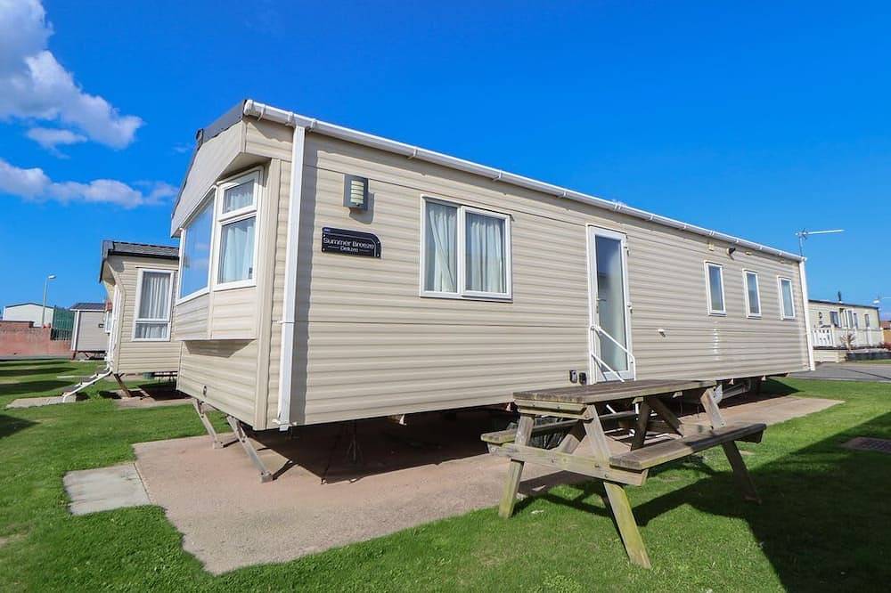 Static Caravan for 6 People in Rhyl, Conwy region