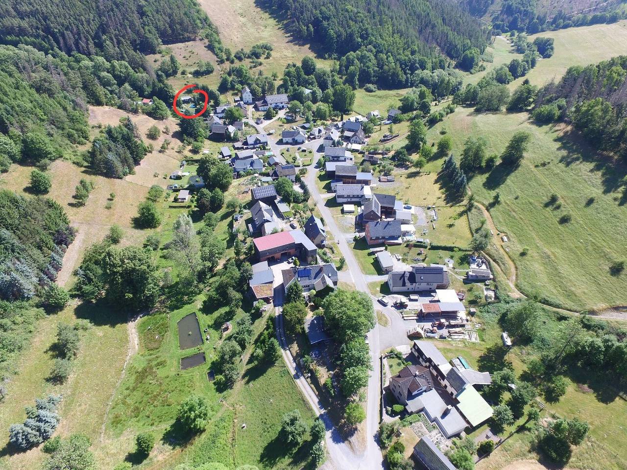 Gästehaus 'Ritschel Alm' mit Bergblick, Gemeinschaftspool und Wlan in Probstzella, Ostthüringen