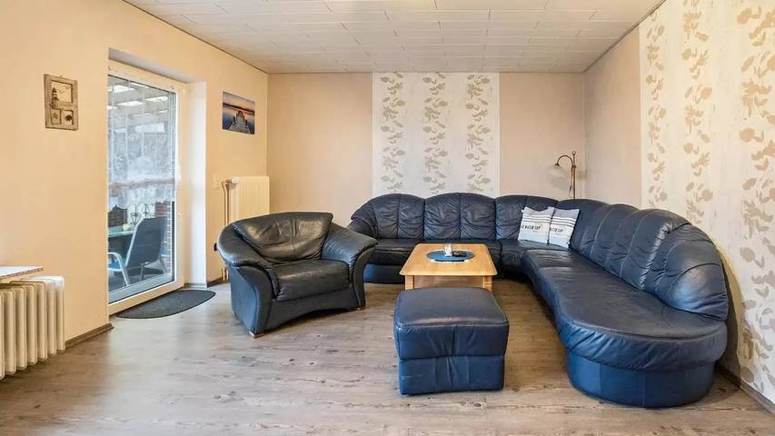 Ferienhaus für 6 Personen, mit Garten in Nesse