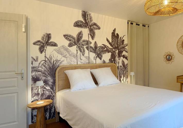 Maison d’hôte pour 3 personnes, avec jardin ainsi que terrasse et piscine