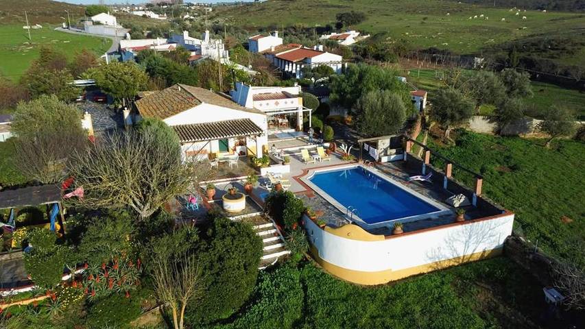 Casa de férias para 2 pessoas, com Varanda e Jardim e ainda Piscina em Município de Vila Viçosa