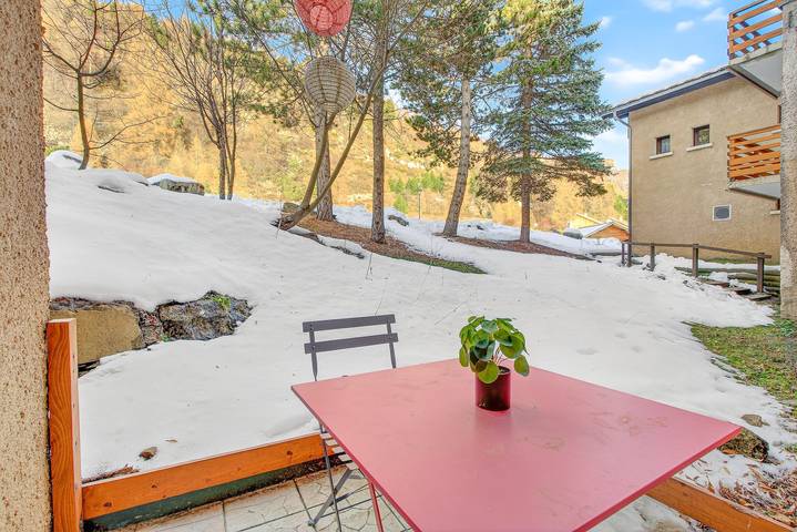 Apartamento entero, Estudio para 5 personas, planta baja, a pie de pistas in Saint-Michel-de-Chaillol, Parque Nacional de los Ecrins