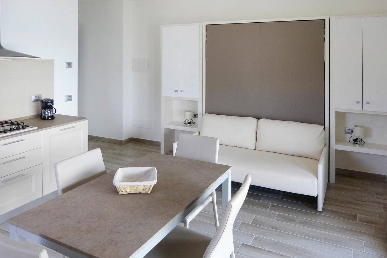 Appartement entier, Appartement à Tignale avec vue sur le Garda in Oldesio, Tignale
