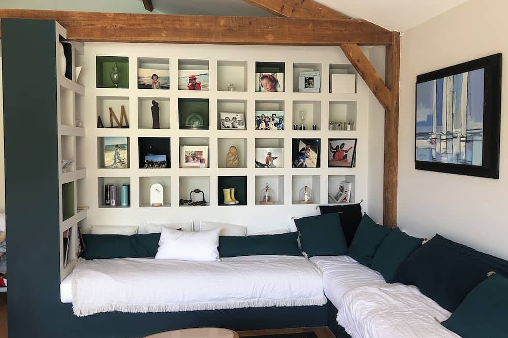 Large vacation home in Le Bouscat, Bordeaux region